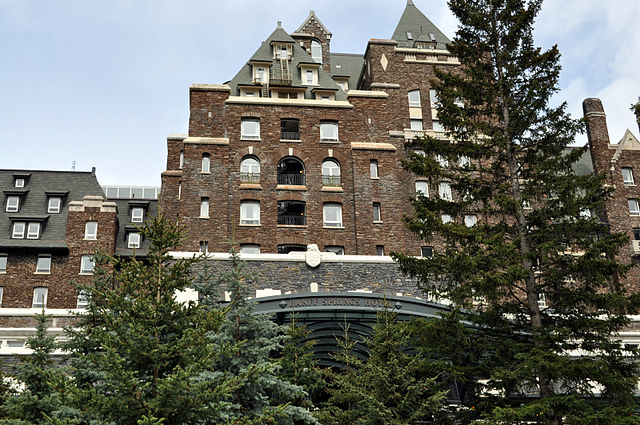 Banff_Springs_Hotel-1.jpg